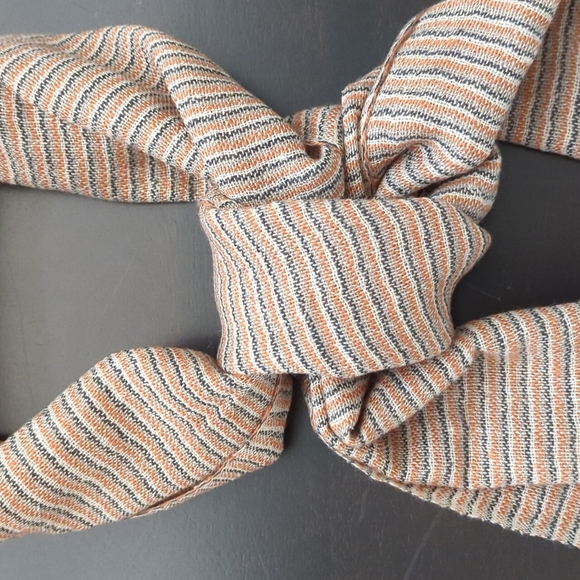 NWT Cashmere Featherlight Mongolian Scarf - Picture 2 of 5